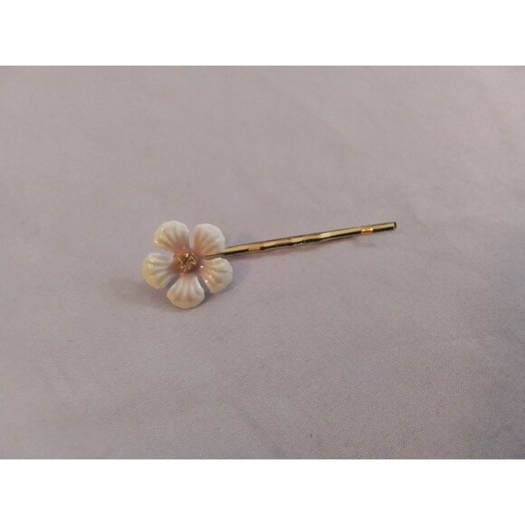 Vintage Gold-Tone Flower Hair Bobby Pin With White Petals & Rhinestone Center - Picture 1 of 2